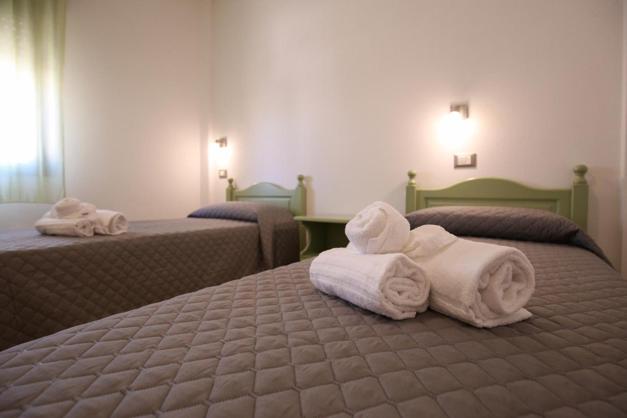 Hotel Residence Ampurias Castelsardo Room photo