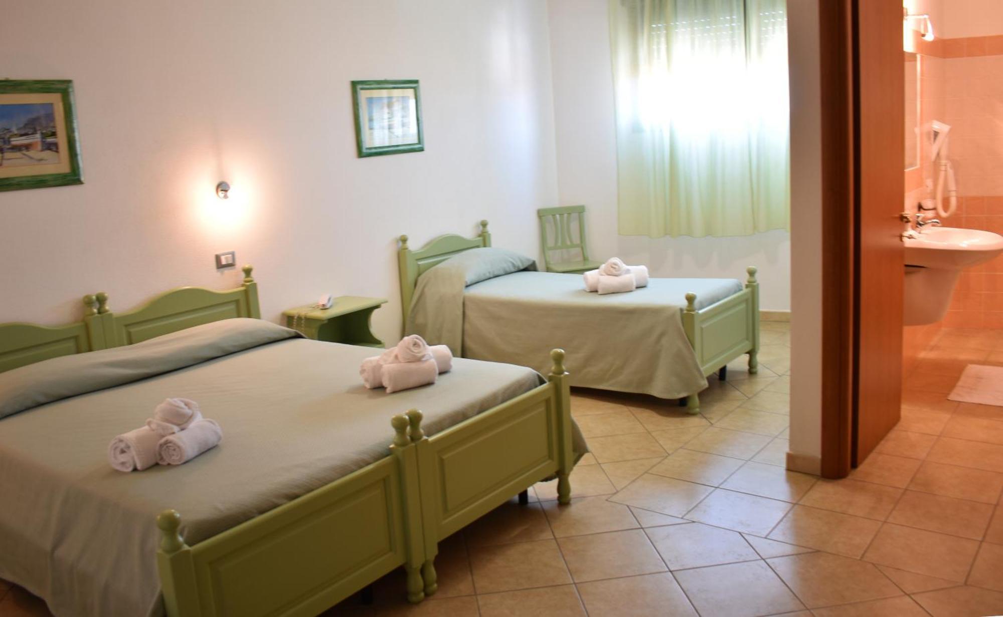 Hotel Residence Ampurias Castelsardo Room photo